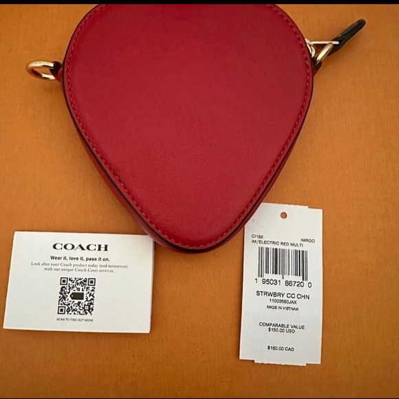 ❤️❤️❤️NEW Coach heart/strawberry shaped coin case/wallet on a chain ❤️❤️❤️ - Picture 5 of 12